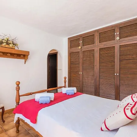 Finca Ses Curtanetes Villa